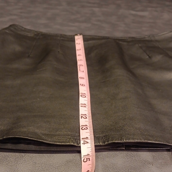 Jamin Leather Sleek Black Lambskin Leather Mini Skirt - Picture 8 of 10